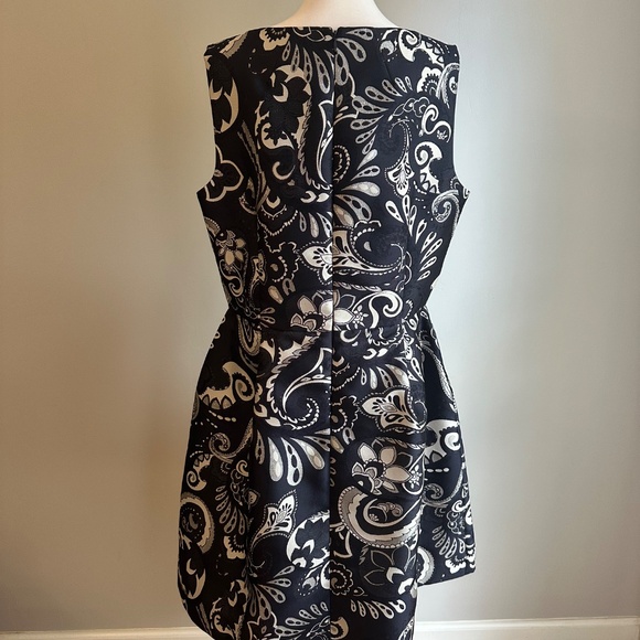 NWT! Tahari Arthur S Levine Navy and Silver Paisley Mini Dress Fit and Flare - Picture 2 of 11